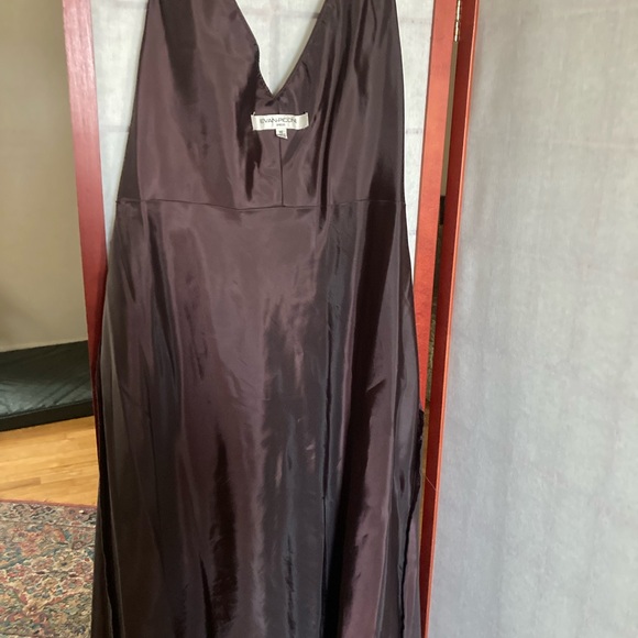 Brown dress with underlining and a side zipper. Dress wore only once. - Picture 3 of 6